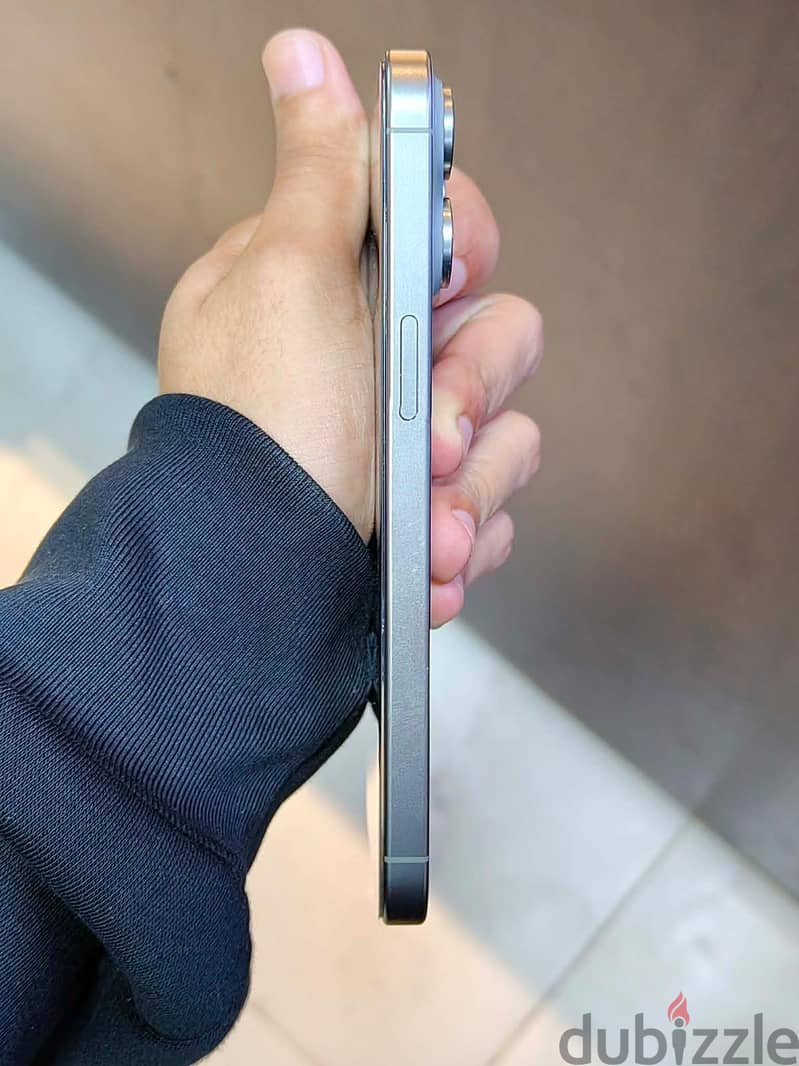 Apple - iPhone 15 Pro Max 3