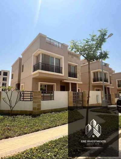 Middle classic townhouse for sale with payment facilities over the longest payment period in Hyde Park, Fifth Settlement, near the Ring Road