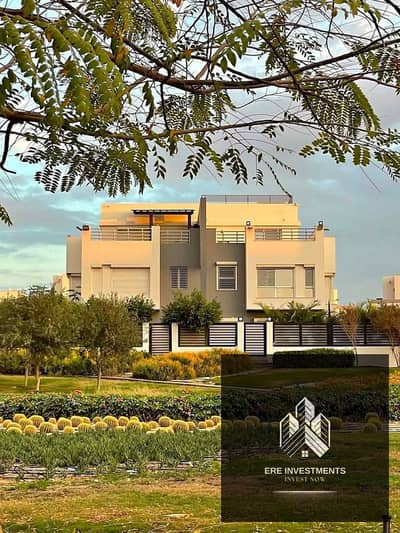 فيلا استاد الون مودرن (ريسيل ) مفروشه بالكامل وبرايفت بوول وساونا وجاكوزي في هايد بارك  التجمع الخامس - استلام فوري