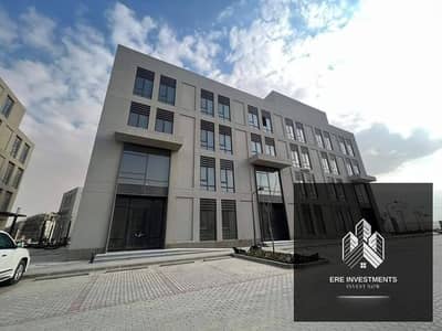 Fully finished administrative office for rent, ready for immediate occupancy, at a price lower than the market rate, in a prime location in District 5