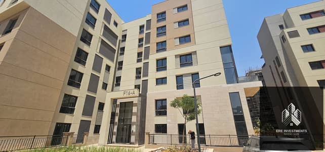 Apartment for sale Ready to move at very prime location and best price in District 5 Compound New Cairo