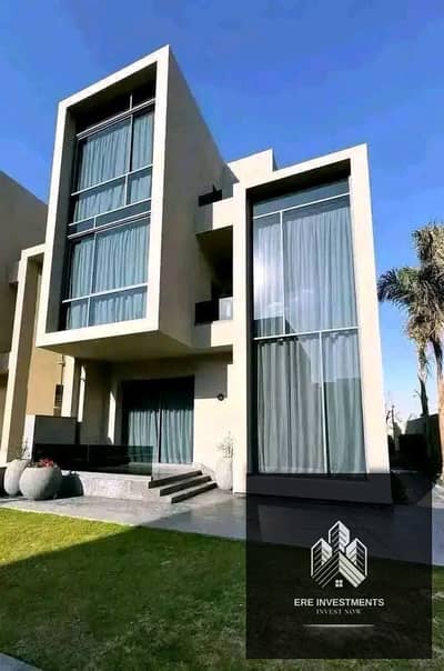 فيلا مميزة للبيع باقل سعر في السوق وموقع حصري فيو علي لاند سكيب في كمبوند سعادة التجمع الخامس