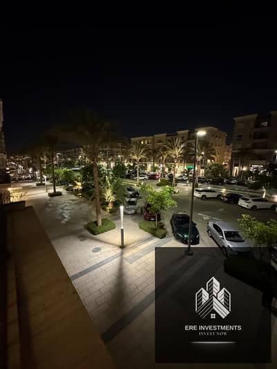 شقة متشطبة بالكامل ومفروشة للبيع بفيو مميز علي شارع بوليفارد الرئيسي في كمبوند ميفيدا اعمارالتجمع الخامس