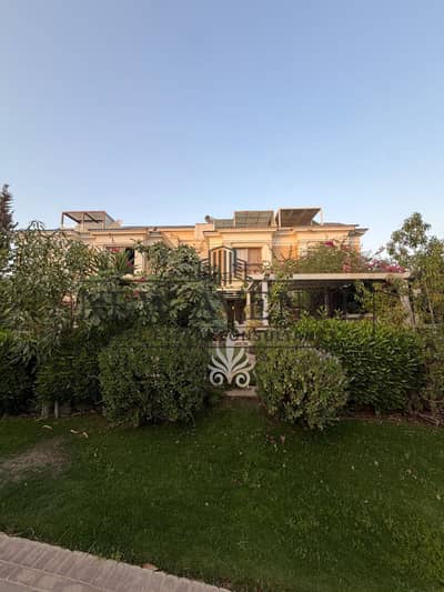 للبيع تاون هاوس متشطب بالتكييفات  والعفش اطلاله مميزه في هايد بارك  - Hyde park new Cairo