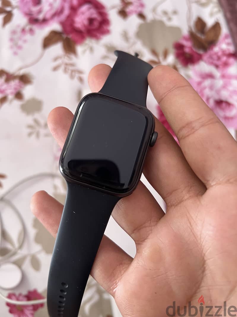 Apple watch SE 44M B93% 1
