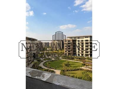 شقة فيو مباشر على لاند سكيب الرئيسي في سوان ليك ريزيدنس - swan lake residence