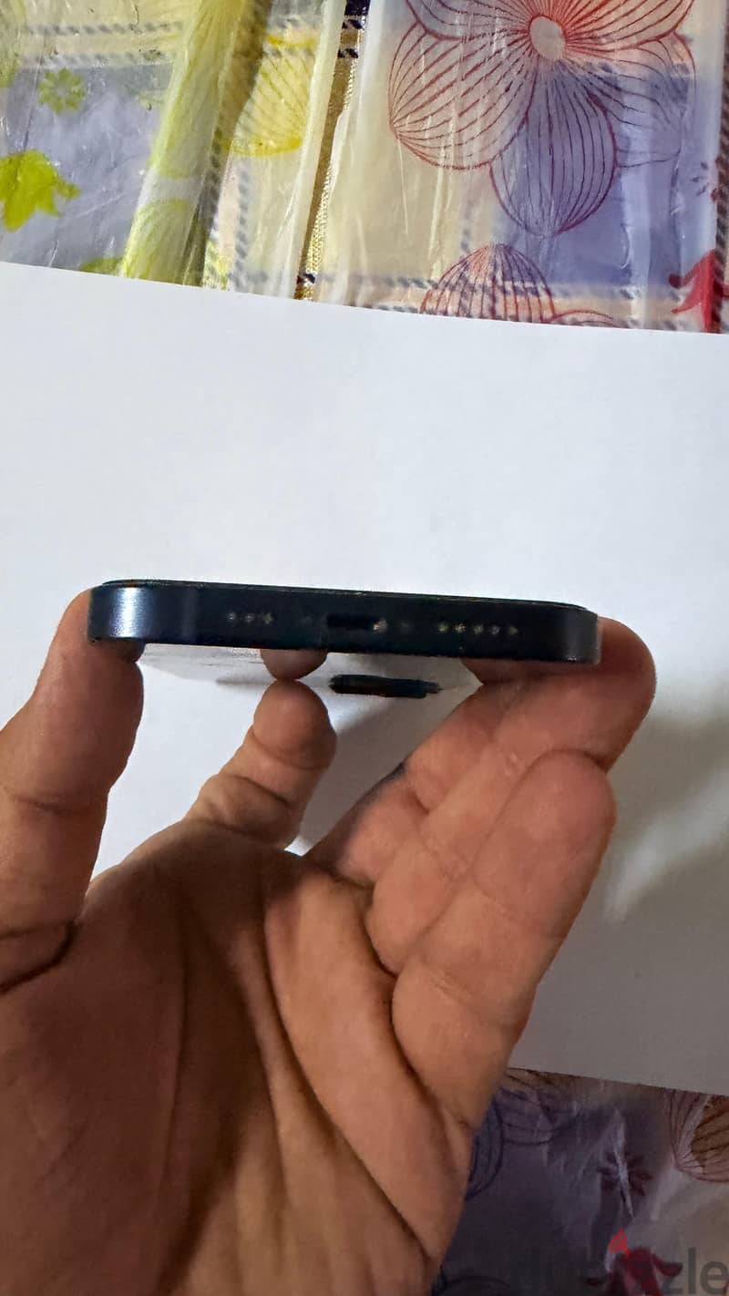 Apple - iPhone 13 4
