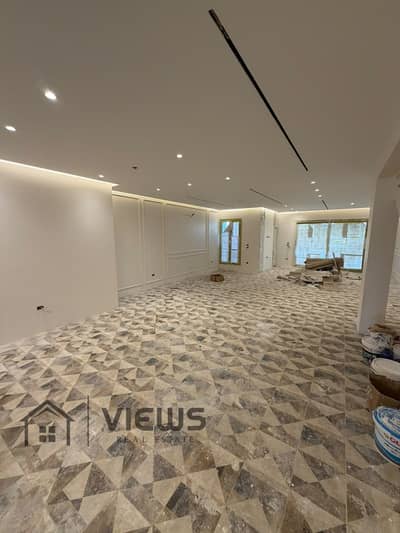 اي فيلا جاردن 278م + 85م حديقة للايجار بالمطبخ و التكييفات ماونتن فيو هايد بارك Mountain view hyde park