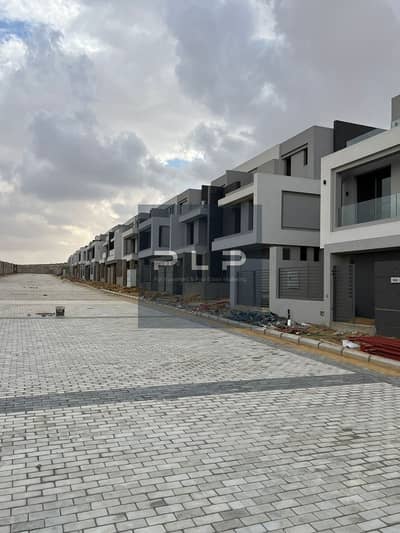 Lowest price for a ready-to-move-in twin house in La Vista City Compound, New Administrative Capital.