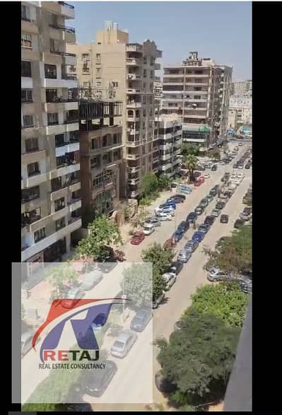 شقه للايجار المفروش بشارع متفرع من مكرم عبيد