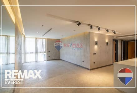 Luxury Apartment -kitchen and AC's-Palm springs