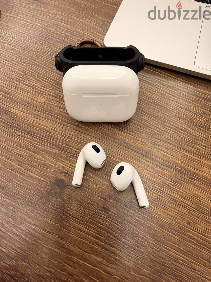 Airpods 3 Mint Condition 2