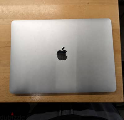 Used macbook air 2020 لسىرعة بيع