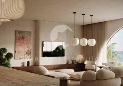 للبيع شاليه 2 غرف نوم داخل مشروع OGAMI في رأس الحكمة بالساحل الشمالي، بموقع مميز وتصميم عصري يوفر تجربة ساحلية راقية.