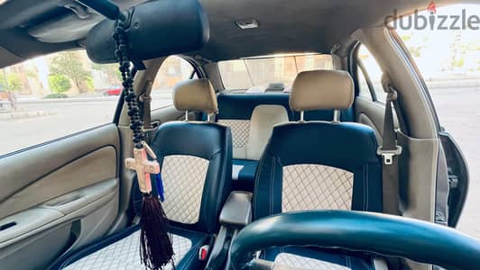 Nissan Sunny 2009