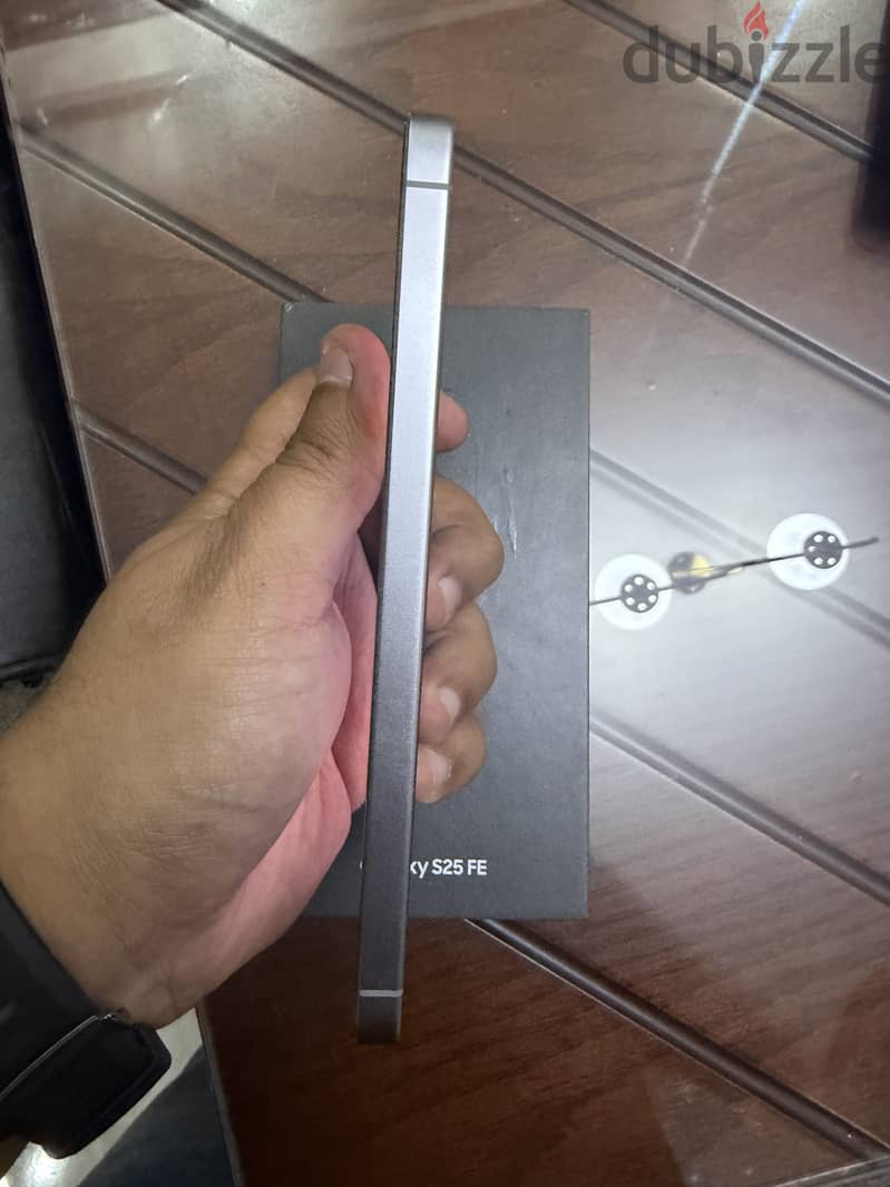 Samsung S25 FE 6