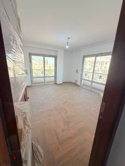 200m² Apartment for Sale – Al-Mashad Street (off Al-Hijaz and Gesr El Suez), next to Al-Nasr Club