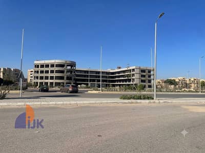 Commercial shop for sale, ready for immediate occupancy, 44 square meters, located opposite the government office and in the old Obour City, 8th Distr