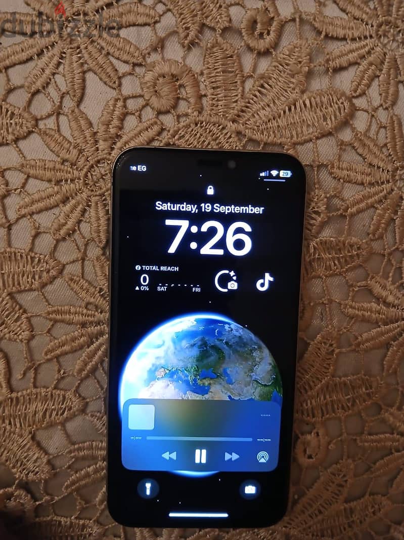 Apple - iPhone X 7