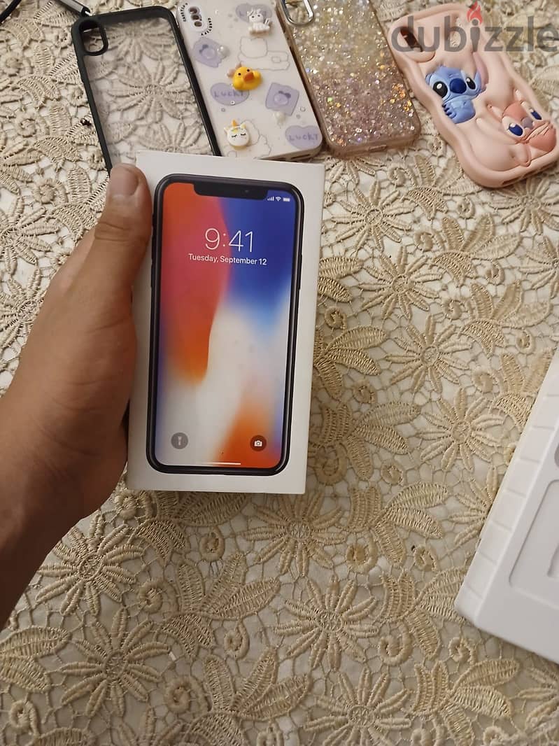 Apple - iPhone X 12