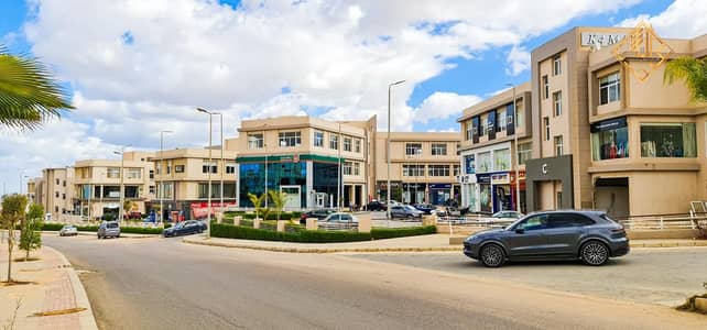 عياده طبيه للبيع متشطبه بالكامل استلام فوري بموقع مميز في الشيخ زايد