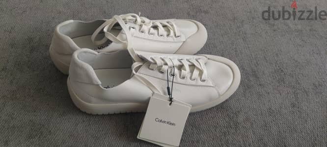 شوز حريمي Calvin Klein