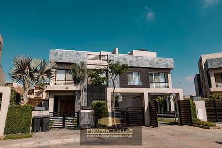 فيلا لقطه بسعر مميز للبيع على وصلة دهشور مباشرة الكارما جيتس الشيخ زايد امام بيفرلى هيلز