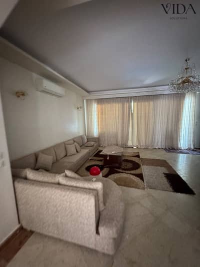 300 SQM Villa for Rent in Beverly Hills with Private Pool & 4 Bedrooms