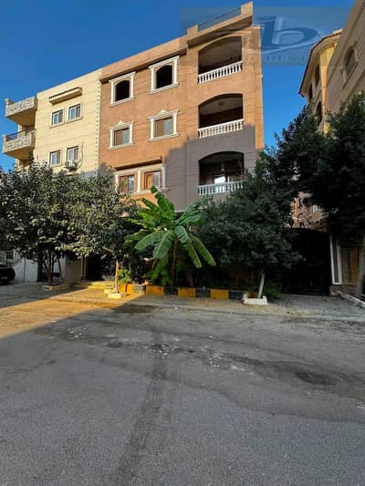 Special in Gardenia 1 - Very distinctive location 120m | Third floor full - before the last letter T | Front and back facade close to Mohamed Naguib axis immediate delivery
