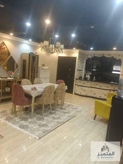 Apartment for sale in the Ninth District of Obour City, in a very prime location within one of the city's most prestigious neighborhoods. The apartmen
