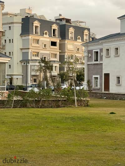 fully finished apartment for sale in mountain view hyde park New Cairo