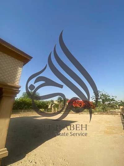 فيلا للبيع في لو ريف القطامية موقع متميز و اقل من سعر السوق  Lereve