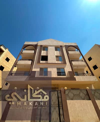 فرصه متتعوضش لامتالك شقه في الحي المتميز بسعر لقطه و في لوكيشن ممتاز وبسعر لقطه دور ارضي بجاردن امامي 140 متر تاني نمره من الحزام خطوات من طريق السويس