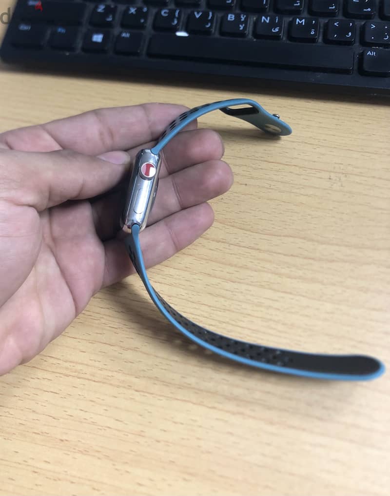 Apple Watch Series 3 38mm Excellent condition 1