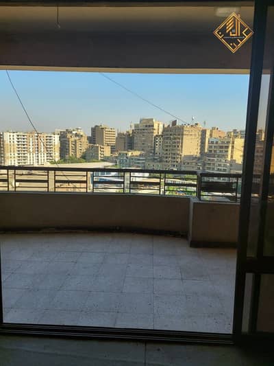 شقة للبيع في المهندسين تفرعات أحمد عرابي 208م سوبر لوكس بسعر مغري