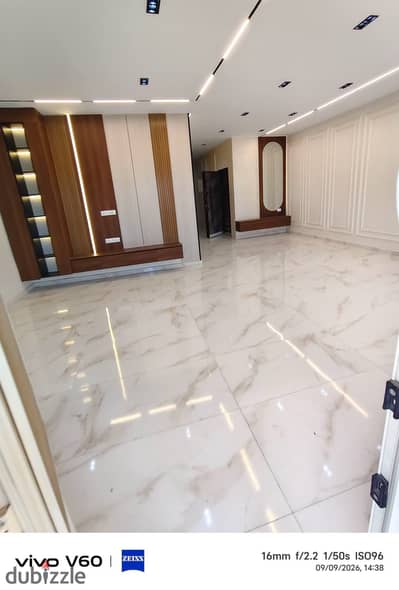 Apartment for rent in West Sumid, first occupancy, elevator, sea view