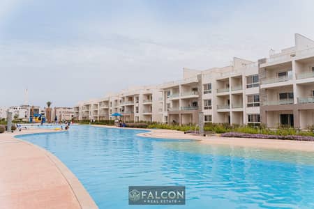 Chalet for sale at AROMA, Ain Sokhna: 870,000 down payment, 40% cash discount, and fully finished (including A/C and gas).