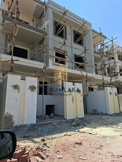 For sale, an apartment of 227 sqm in the tourism area in front of the Sporting Club, immediate handover.
