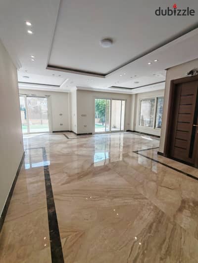  Apartment for Rent – Stone Residence | Fifth Settlement   First Occupancy – Ultra Super Lux Finishing   Area: 200 sqm   Ground Floor with Two