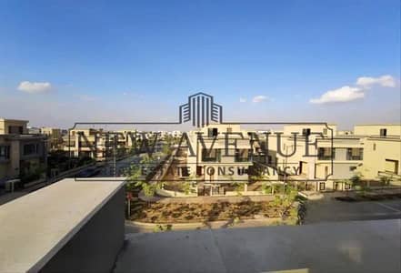 فيلا مستقلة للبيع فى لوكيشن مميز فى فيليت villette المرحله الأولى متشطبه بالكامل SV علي فيو لاندسكيب