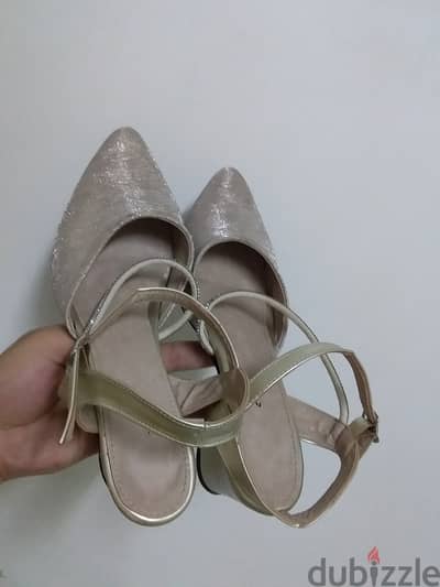 حذاء حريمي مناسبات كعب عالي بحالتة مقاس 40
