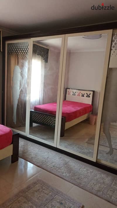 شقه مفروشه ومميزه في الرحاب 130م