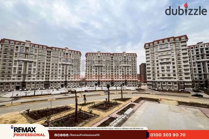 Open view of the villas and lake apartment for sale in Sawary