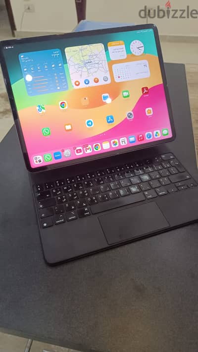 تابلت iPad Pro M1 256GB كسر زيرو + Magic Keyboard + Apple Pencil