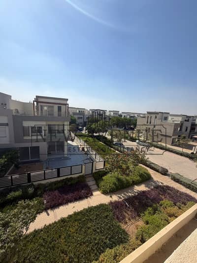 توين هاوس بفرصه مميزه موقع متميز و علي وجهتين في هايد بارك القاهرة الجديدة  hyde park new cairo