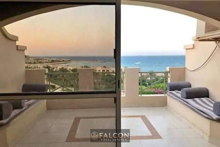 Immediate handover: First-row beachfront chalet with VIP finishing for sale at La Vista 6, Ain Sokhna.