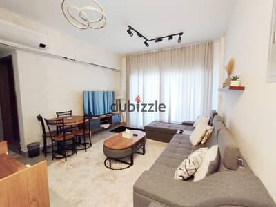 For rent in Privado, furnished with complete hotel furnishings, fully air-conditioned, high-speed internet, very close to services, in a very special location, available for weekly rent in Privado, Madinaty