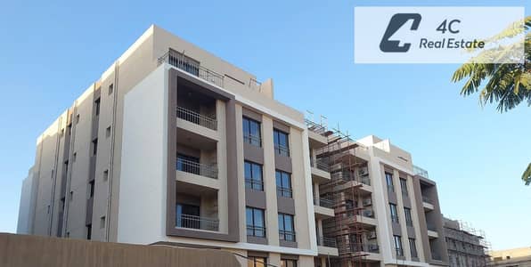 For Sale: Ready to Move Penthouse with Roof, Fully Finished with ACs & Gas in Fifth Square  New Cairo  Al Marasem