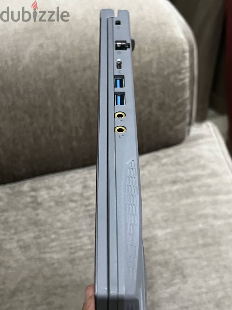 MSI thin 15 4