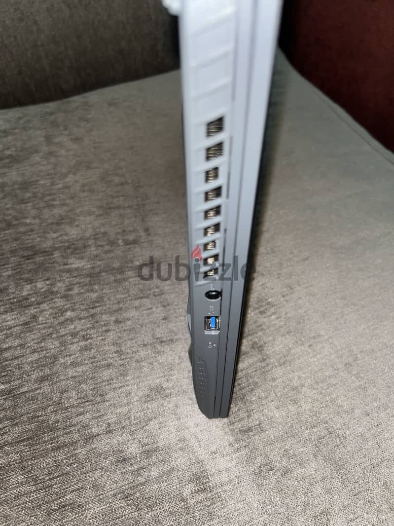 MSI thin 15 5
